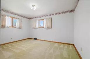 340 Carley Ave, Sharon, PA 16146 - Photo 15