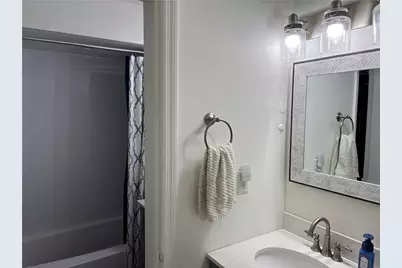 1110 Chatham Park Drive #D, Scott Township, PA 15216 - Photo 9