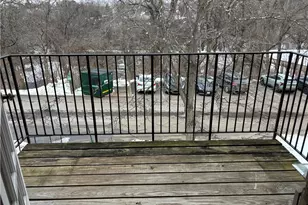 1110 Chatham Park Dr, Scott Township, PA 15216 - Photo 13