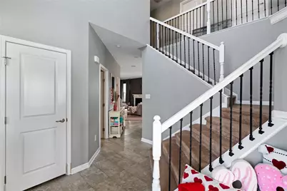 224 Foxwood Rd, Moon/Crescent Twp, PA 15108 - Photo 3