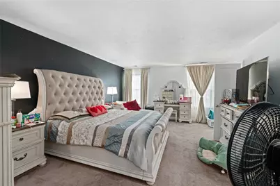 224 Foxwood Rd, Moon/Crescent Twp, PA 15108 - Photo 9