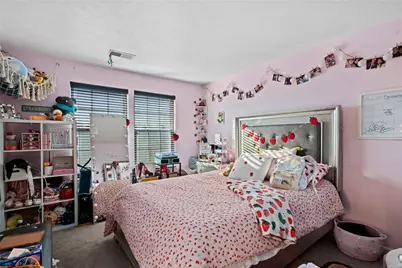 224 Foxwood Rd, Moon/Crescent Twp, PA 15108 - Photo 13