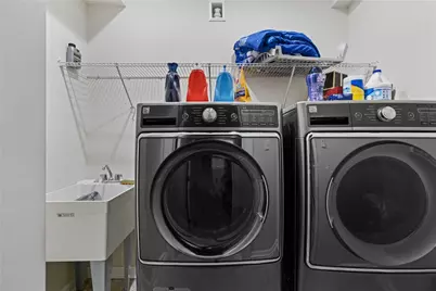 224 Foxwood Rd, Moon/Crescent Twp, PA 15108 - Photo 21