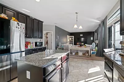 224 Foxwood Rd, Moon/Crescent Twp, PA 15108 - Photo 7