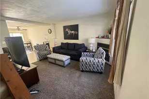 834 Mt Pleasant Rd, Hempfield Township, PA 15601 - Photo 3