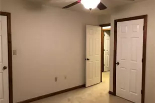 834 Mt Pleasant Rd, Hempfield Township, PA 15601 - Photo 9