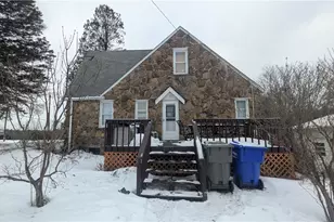 324 Sunset Dr, Center Township, PA 16001 - Photo 3