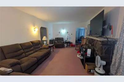 324 Sunset Drive, Center Township, PA 16001 - Photo 15