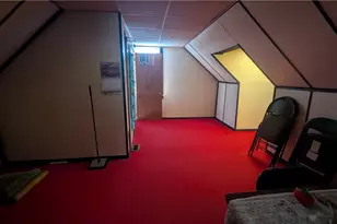 324 Sunset Dr, Center Township, PA 16001 - Photo 23