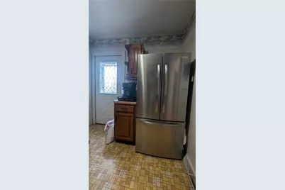 324 Sunset Drive, Center Township, PA 16001 - Photo 9