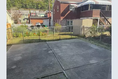 1734 Middle St, Pittsburgh, PA 15215 - Photo 11