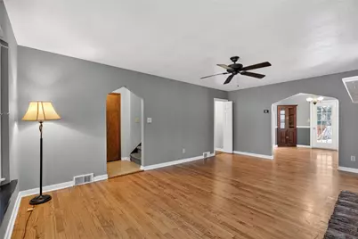 498 Seavey Rd, Pittsburgh, PA 15029 - Photo 3