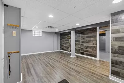 498 Seavey Rd, Pittsburgh, PA 15029 - Photo 21