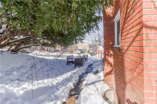 475 Ridgemont Dr, Banksville/Westwood, PA 15220 - Photo 23