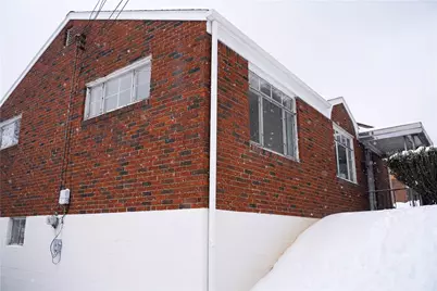3209 Jeffrey Dr, McKeesport, PA 15133 - Photo 3