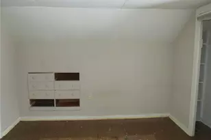 2189 Dunn Station Rd, Morris Township, PA 15329 - Photo 3