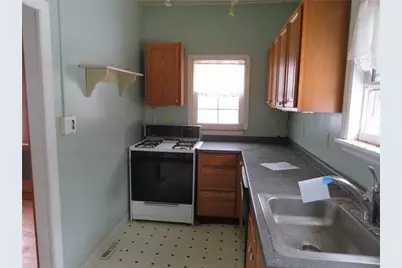 2189 Dunn Station Rd, Morris Township, PA 15329 - Photo 17