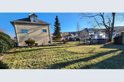 2013 East St, Redstone Township, PA 15420 - Photo 5