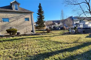 2013 East St, Redstone Township, PA 15420 - Photo 5