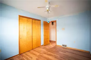 323 Olivia St, Vanport, PA 15009 - Photo 19