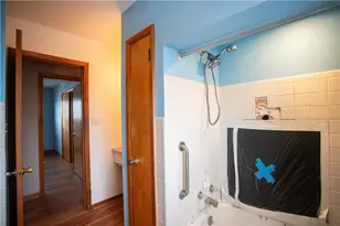 323 Olivia St, Vanport, PA 15009 - Photo 13