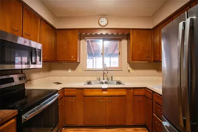 323 Olivia St., Vanport, PA 15009 - Photo 9