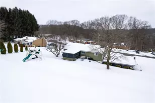 119 Covewood Dr, Center Township, PA 16001 - Photo 37