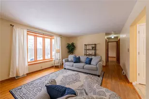 119 Covewood Dr, Center Township, PA 16001 - Photo 11