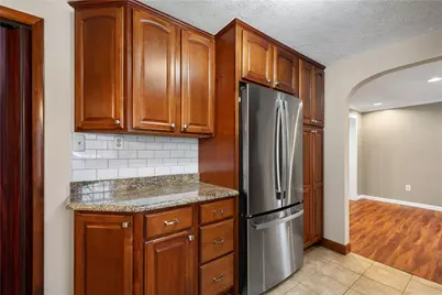 994 Westchester Rd, South Park, PA 15129 - Photo 15