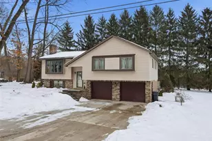 132 Graham Dr, Twp of But SW, PA 16053 - Photo 3