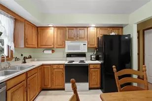 132 Graham Dr, Twp of But SW, PA 16053 - Photo 13