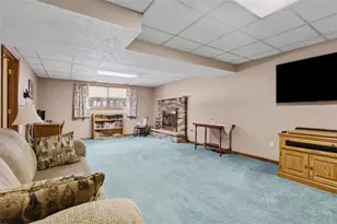 132 Graham Dr, Twp of But SW, PA 16053 - Photo 27