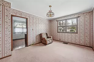 29 E Ridge Ave, Sharpsville, PA 16150 - Photo 5