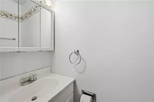 29 E Ridge Ave, Sharpsville, PA 16150 - Photo 11