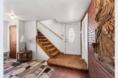 1920 Grandview Ave, Irwin, PA 15642 - Photo 9