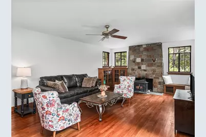 2501 Oakwood Rd, Pittsburgh, PA 15116 - Photo 7