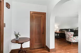 2501 Oakwood Rd, Pittsburgh, PA 15116 - Photo 5