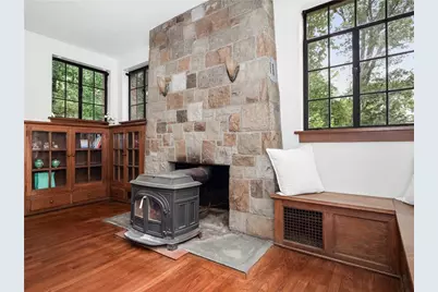 2501 Oakwood Rd, Pittsburgh, PA 15116 - Photo 9