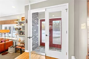 1738 Snowfield Dr, Hidden Valley, PA 15502 - Photo 9