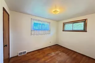 3728 Old William Penn Hwy, Wilkins Township, PA 15235 - Photo 17