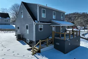 77 Walnut St, Clarksville, PA 15322 - Photo 3