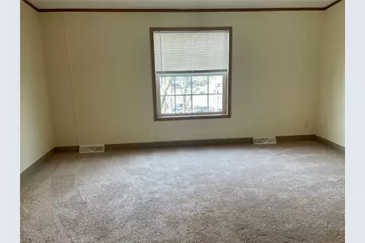 111 Pembrooke Dr, Salem Township, PA 15626 - Photo 5