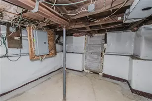 695 E Pike Rd, White Township, PA 15701 - Photo 35