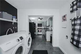 695 E Pike Rd, White Township, PA 15701 - Photo 17