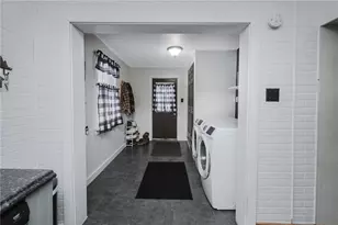 695 E Pike Rd, White Township, PA 15701 - Photo 15