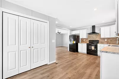 16 Surf Drive, Forward Township, PA 15020 - Photo 9