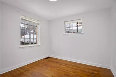 822 Harden Dr, Ross Twp, PA 15229 - Photo 9