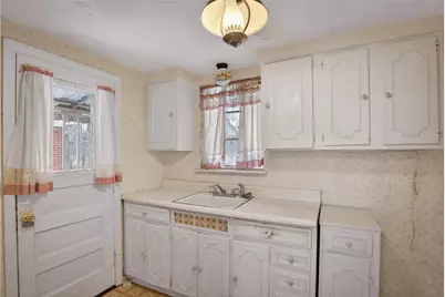 822 Harden Dr, Ross Twp, PA 15229 - Photo 11