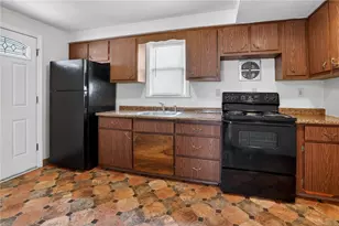 4036 Greensburg Pike, Pittsburgh, PA 15221 - Photo 17