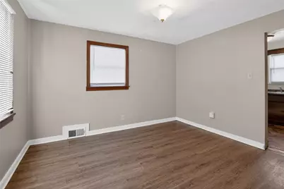 4036 Greensburg Pike, Pittsburgh, PA 15221 - Photo 5